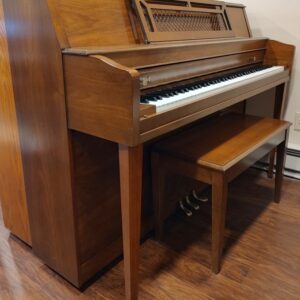 1985 Yamaha console piano (#U177351)